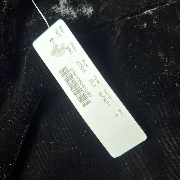 J Crew Pull-on Peyton pant in black velvet, size 8. NWT - Picture 5 of 5